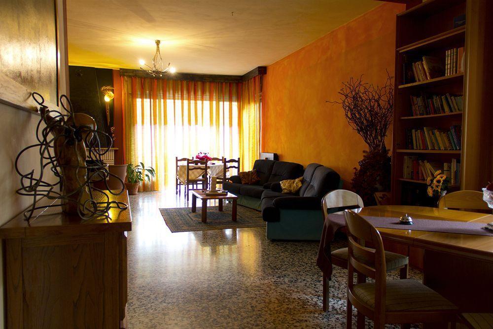 Guest House Villa De Ros Salo Luaran gambar