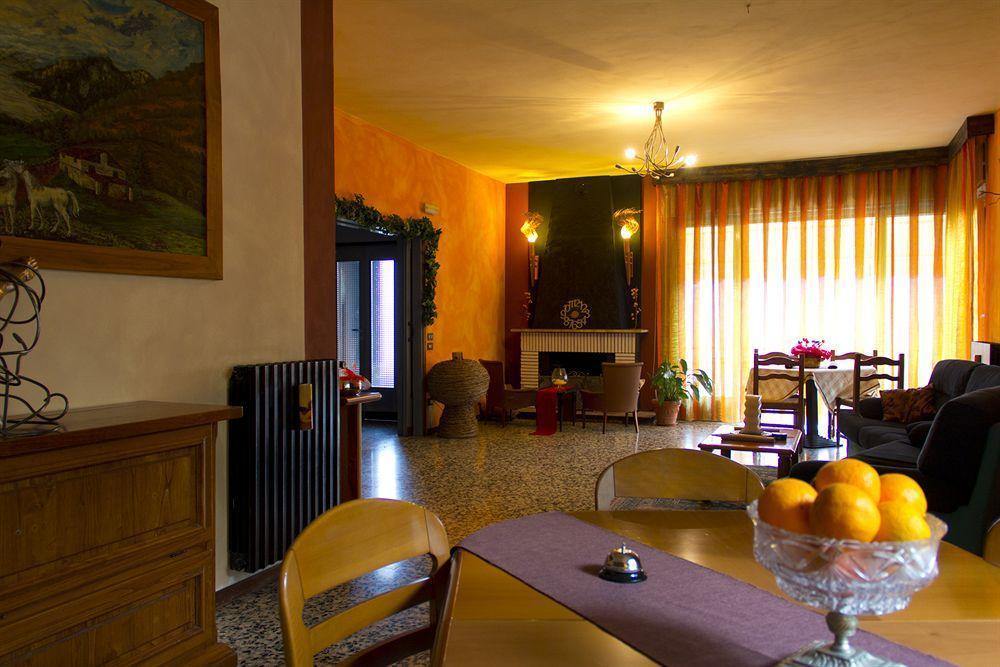 Guest House Villa De Ros Salo Luaran gambar